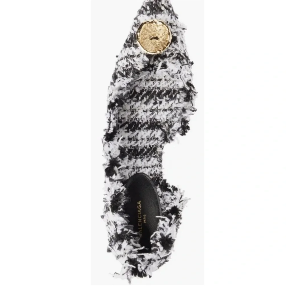Balenciaga Black and White Heels with Tweed Design - Picture 3 of 14